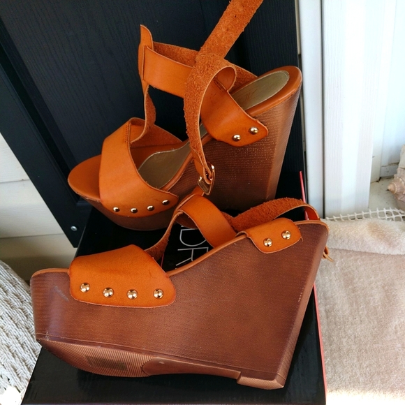 Adriana New York Shoes - Women's Heels/Platform Adriana New York Wisdom-47Cognac Brown Sz 10 New…